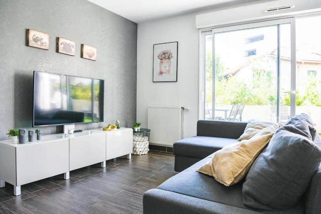 Apartment Le Cape-grand Avec Terrasse Et Jacuzzi *