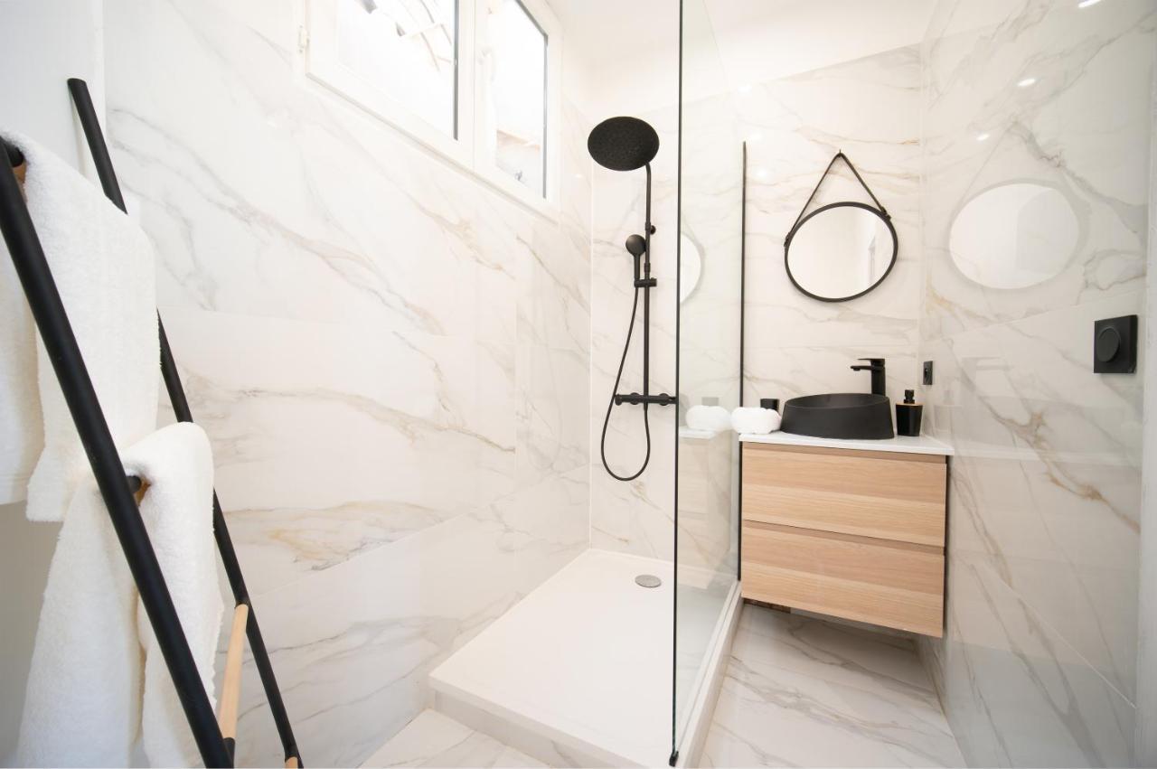 New Fully Equipped Air-conditioned Appartement Marseilles