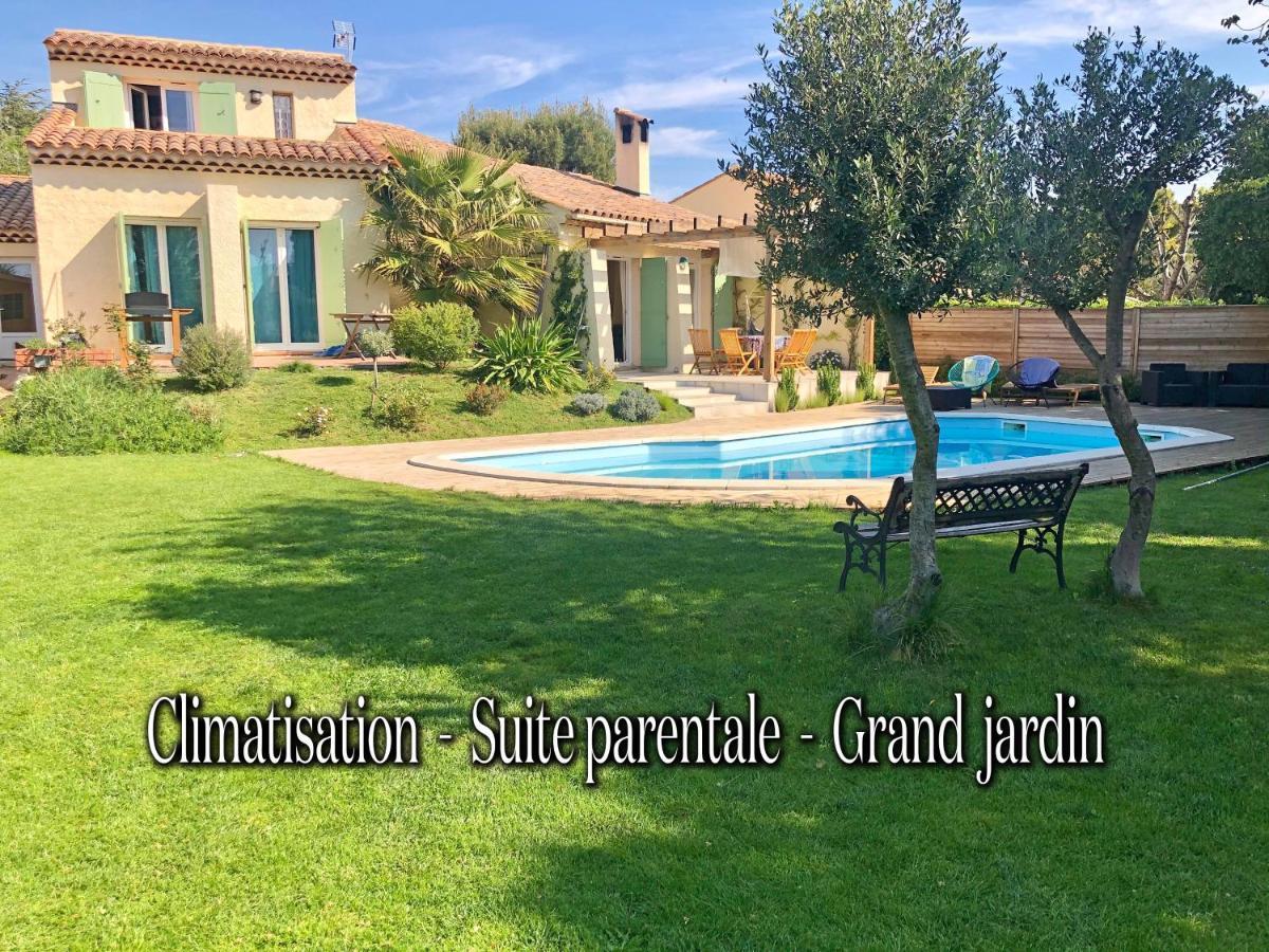 D'architecte Avec Piscine Et Grand Jardin Villa