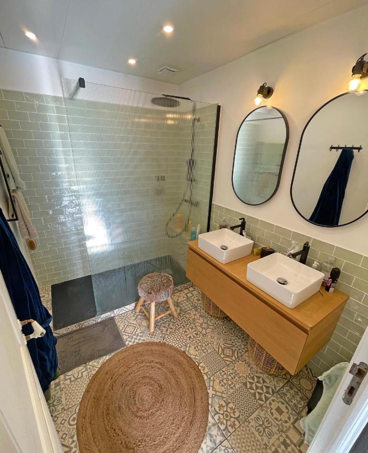 D'architecte Avec Piscine Et Grand Jardin * Marseilles