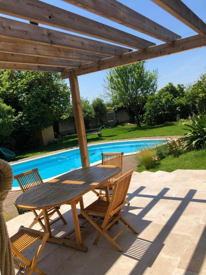 D'architecte Avec Piscine Et Grand Jardin Villa