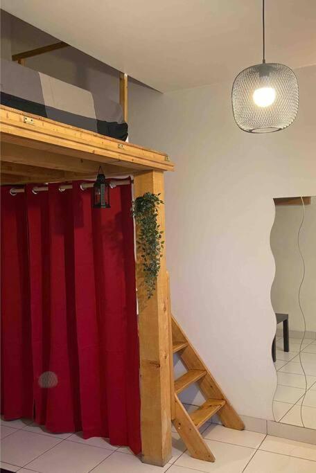 Le Studio Mezzanine Apartment Marseille