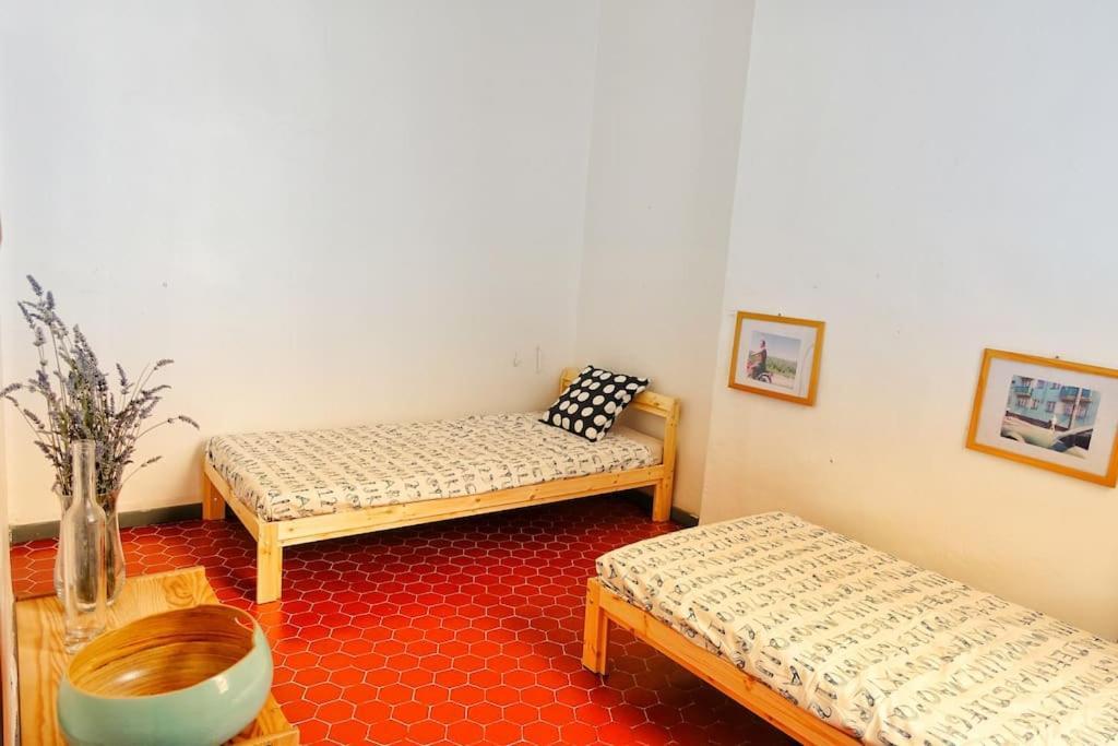 Tout Le Charme De L'ancien Marseillais Apartment Marseille