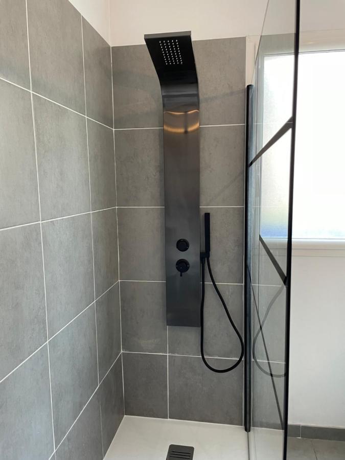 Piscine Privee 80m2 7mn Velodrome Et Metro Appartement Marseilles