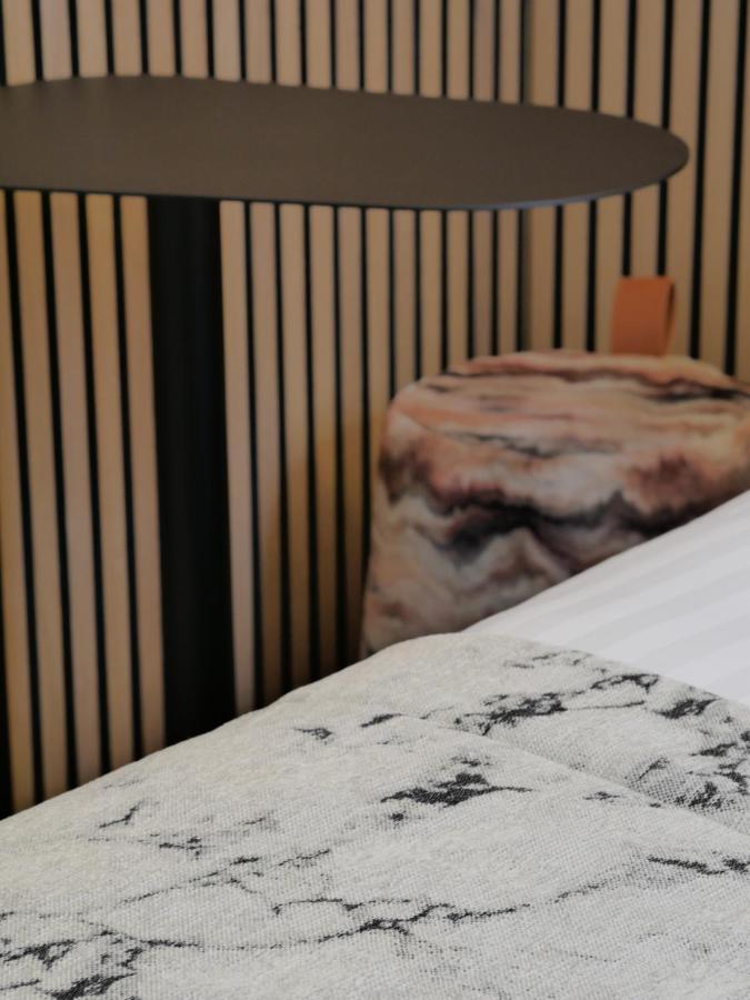 Carre Vieux Port Khách sạn 3*