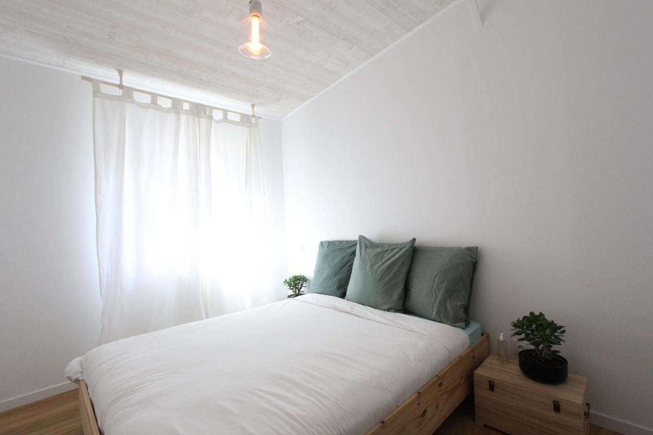 Chic And Nenwly Renovated - Location Apartment Marseille