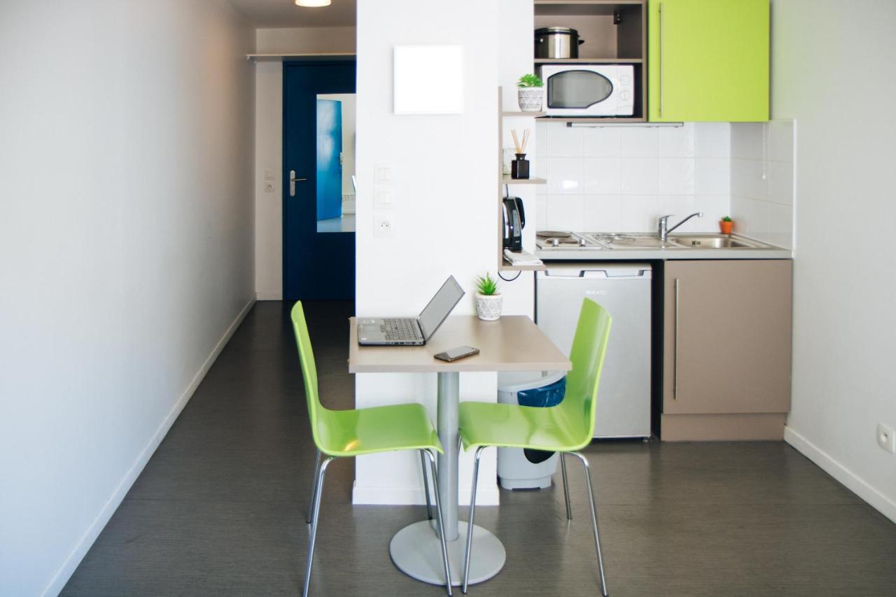 Twenty Business Flats Timone Aparthotel