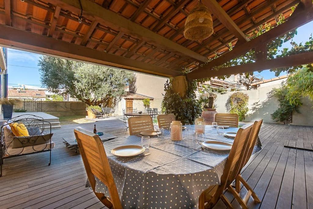 Maison Familiale Entre Mer Et Parc Des Calanques - Piscine Villa *