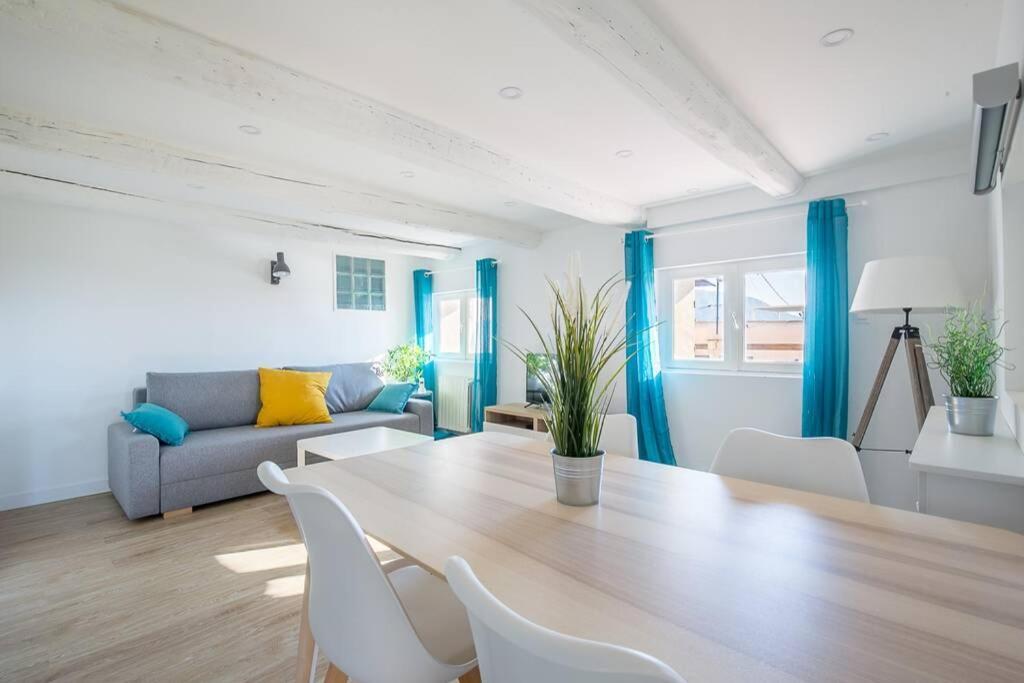 La Bellevue Bord De Jusqu'a 8 Pers Villa *