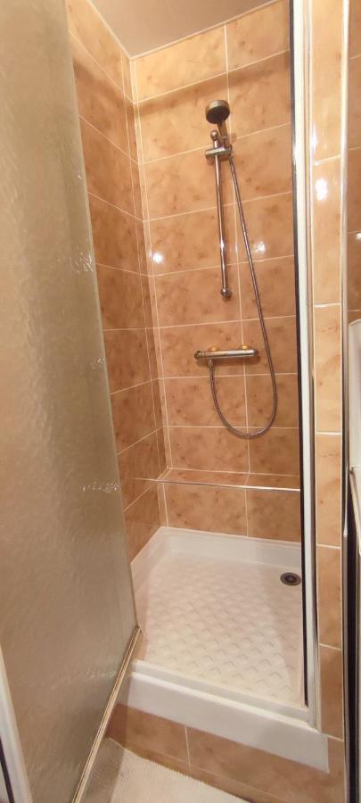 Appartement T3 Propre Et Climatise *