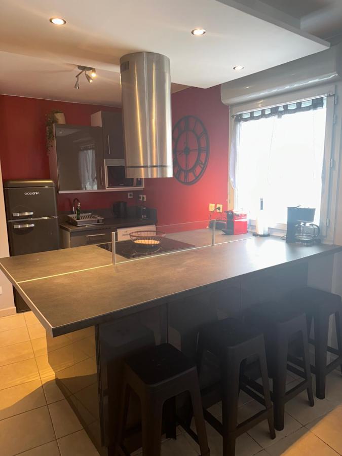 Apartamento Superbe équipé Avec Parking. *