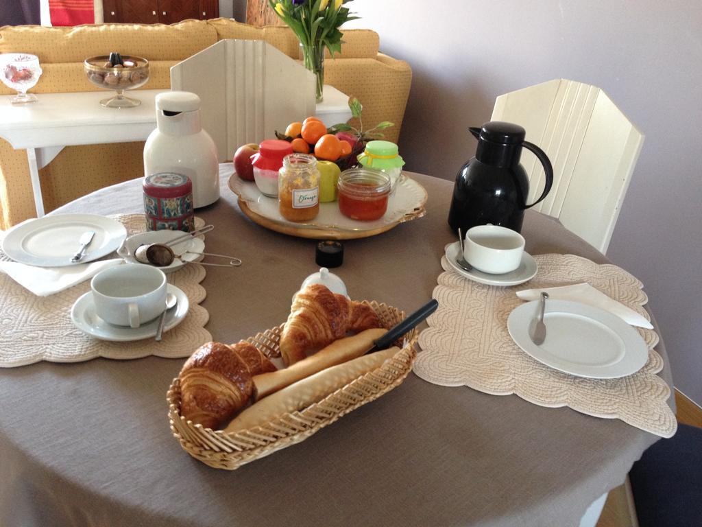 La Petite Maison Bed & Breakfast