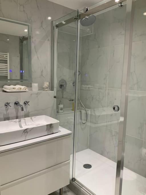 L'elegance Du Prado Apartamento