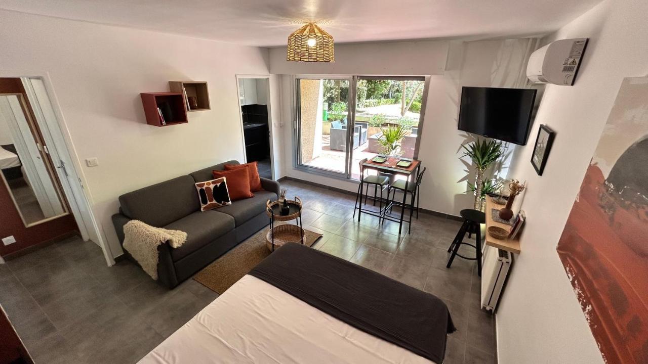 D'edmond Rome Favier Apartment