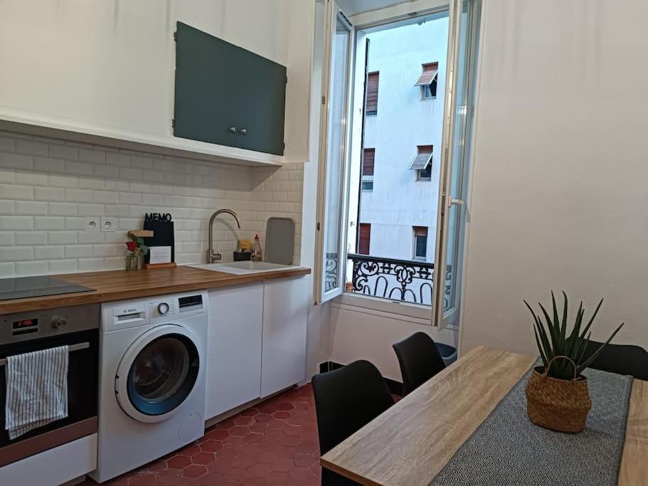 {o Petits Docks} * Proche Centre Apartment