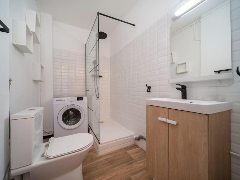 Apartment Climatise Tout Equipe 4 Couchages A 6 Minutes De La Gare St Charles Marseille