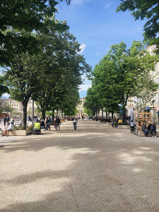 La Plaine Cours Julien: Creative Quarter Private Apartment *