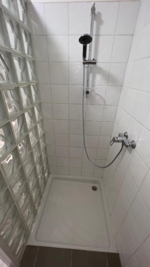 Escale Marseillaise, Grand T2 Calme, Pres Du Vieux Port Pour 2 A 4 Personnes, Nettoyage Rigoureux Apartamento Marselha