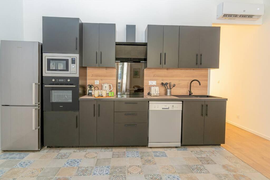 Le Rome -hyper Centre 3 Chambres Climatises Apartment Marseille