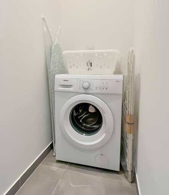 Apartment Le Rome -hyper Centre 3 Chambres Climatises Marseille