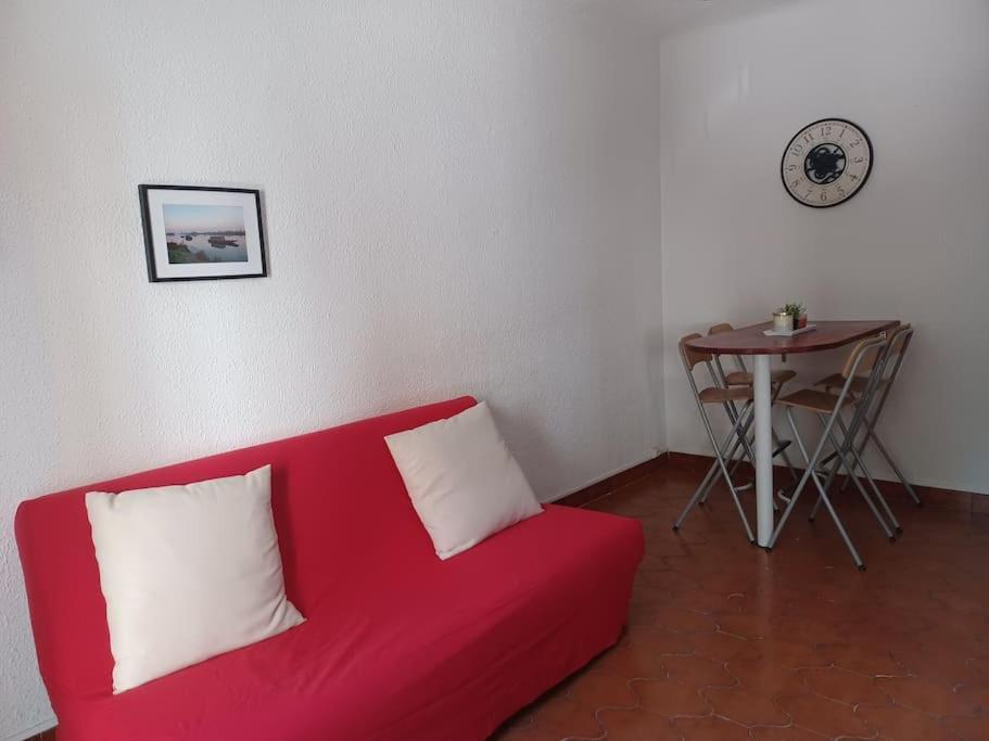 Apartment Paisible Appart Sur Cour, Parking, Perier Marseille