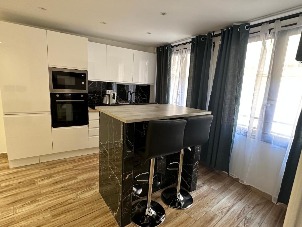 Gare Saint Charles Apartment