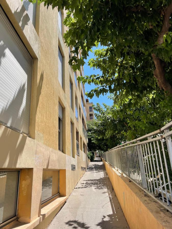 La Pitcholine, Avec Balcon Au Vieux Port