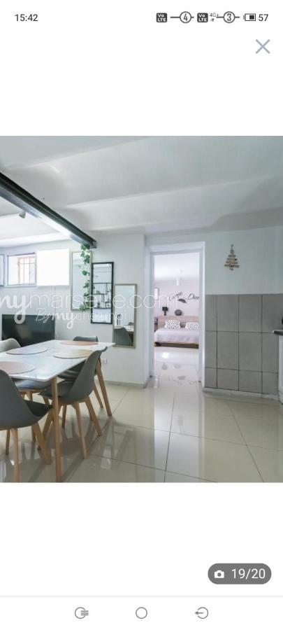 Villa Avec Piscine Et 3 Logements Ideale Groupe Casa de férias Marselha