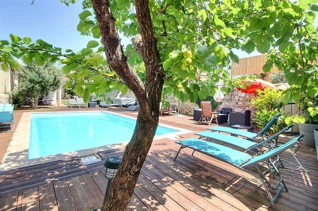Villa Avec Piscine Et 3 Logements Ideale Groupe