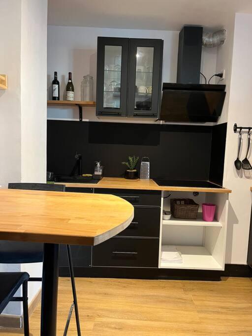 Type 2 Au Coeur De La Appartement Marseilles