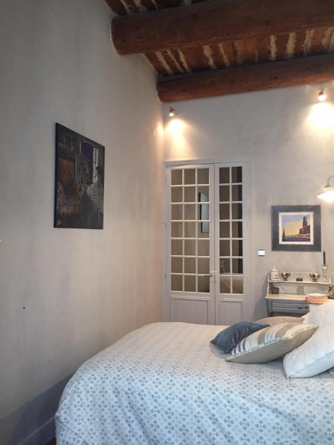 Les Arcenaulx De Marianne Ở trọ Marseille