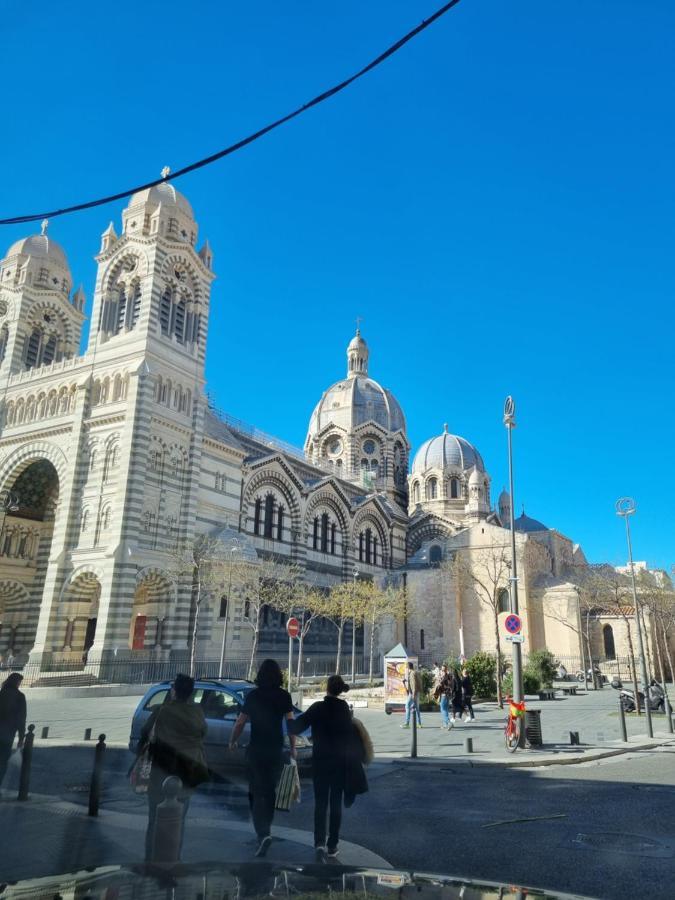 Le Panier Vieux-port Marseilles