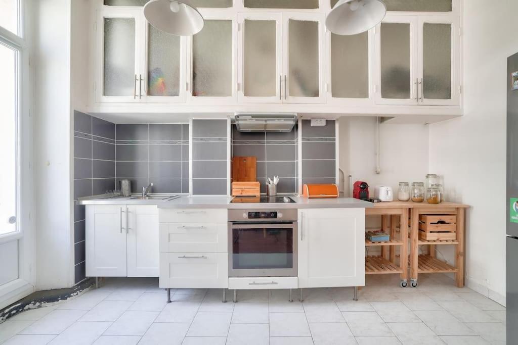 Splendide T2 Avec Balcon A 10 Min Du Vieux Port Appartement Marseilles