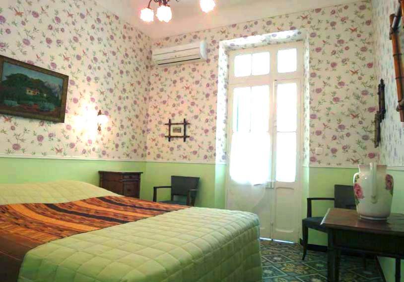 La Petite Calanque Bed & Breakfast *