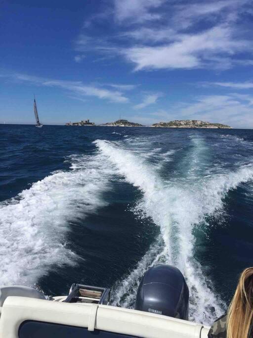 T2 Calme , Climatise Et Piscine Privee * Marseille