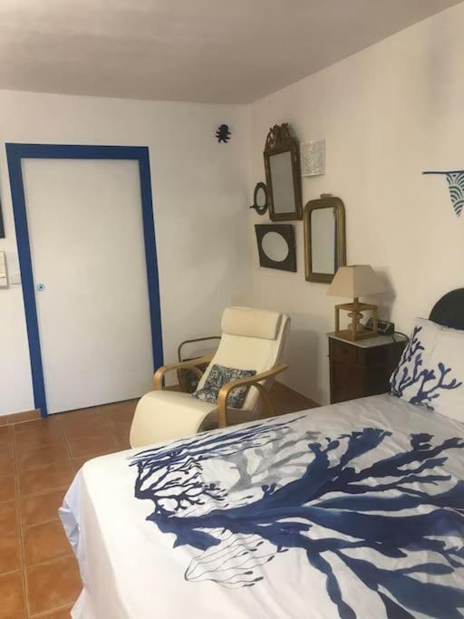 Holiday home Independant Avec Piscine Et Terrasse