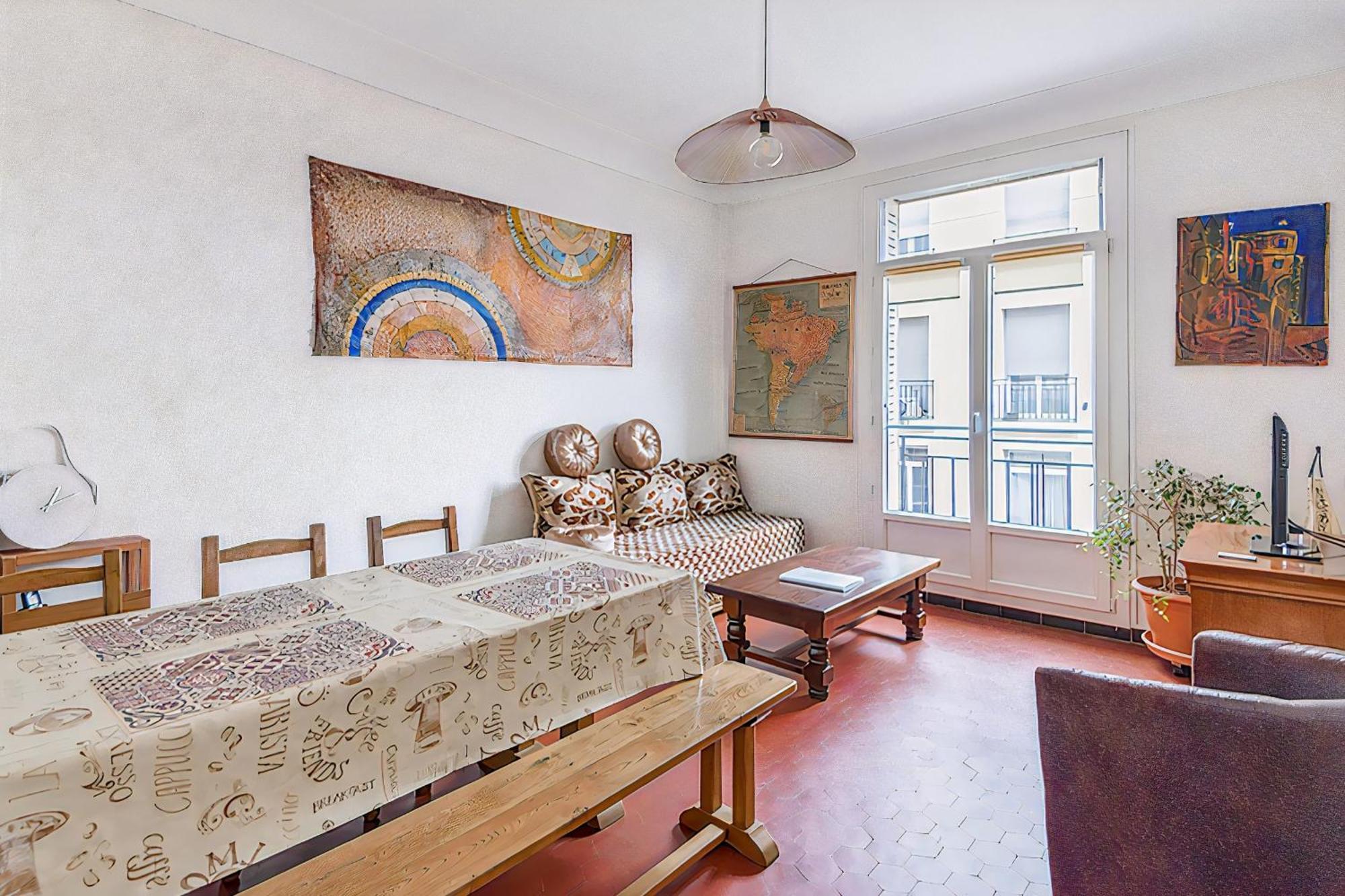 Spacious In The Heart Of Apartment *