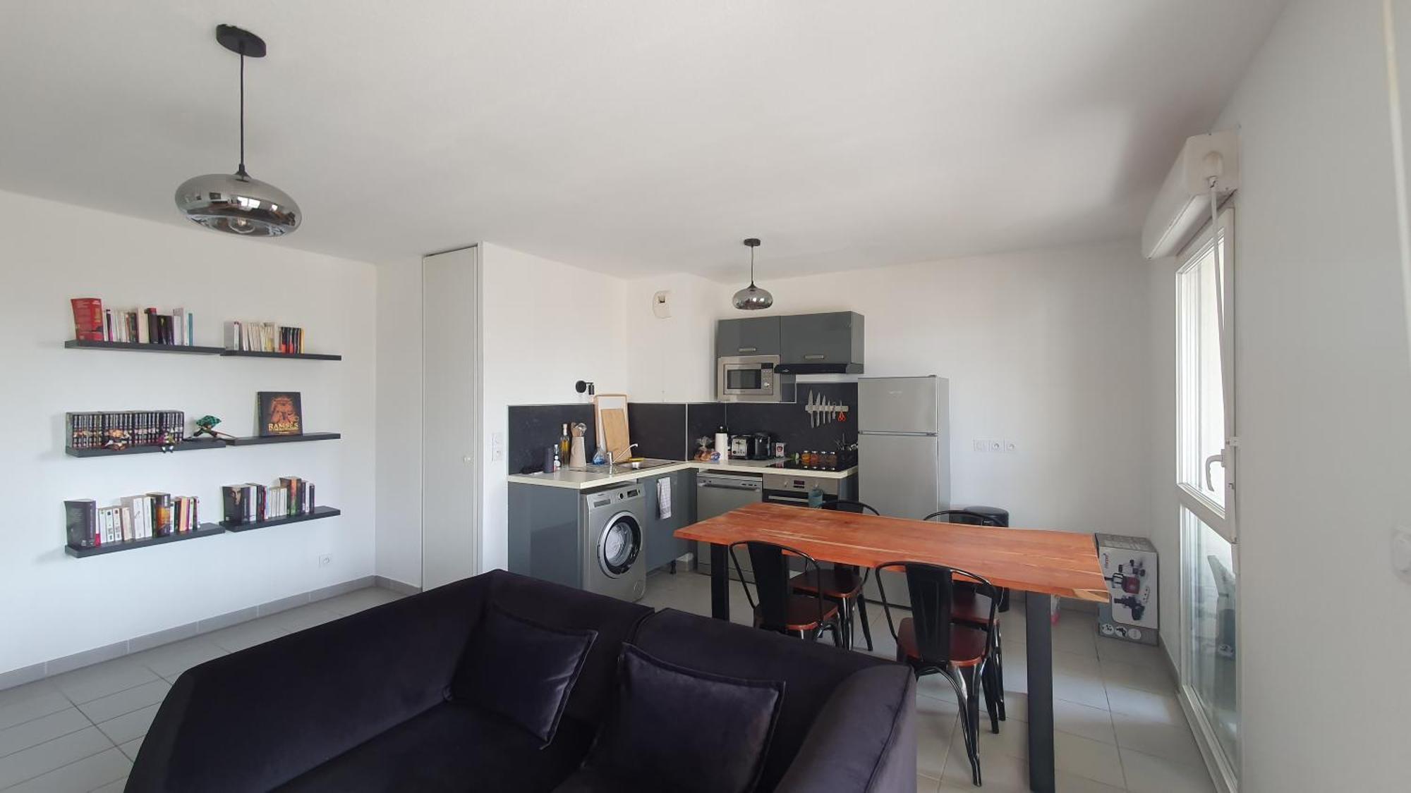 3 Pieces + Terrasse Apartment