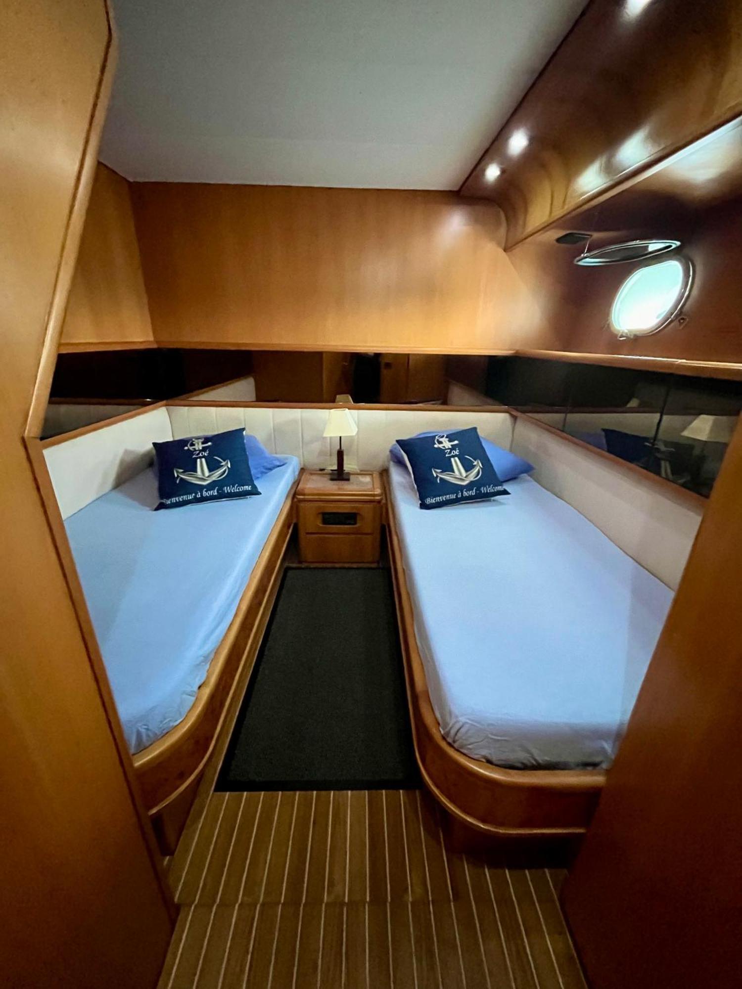 Yacht *