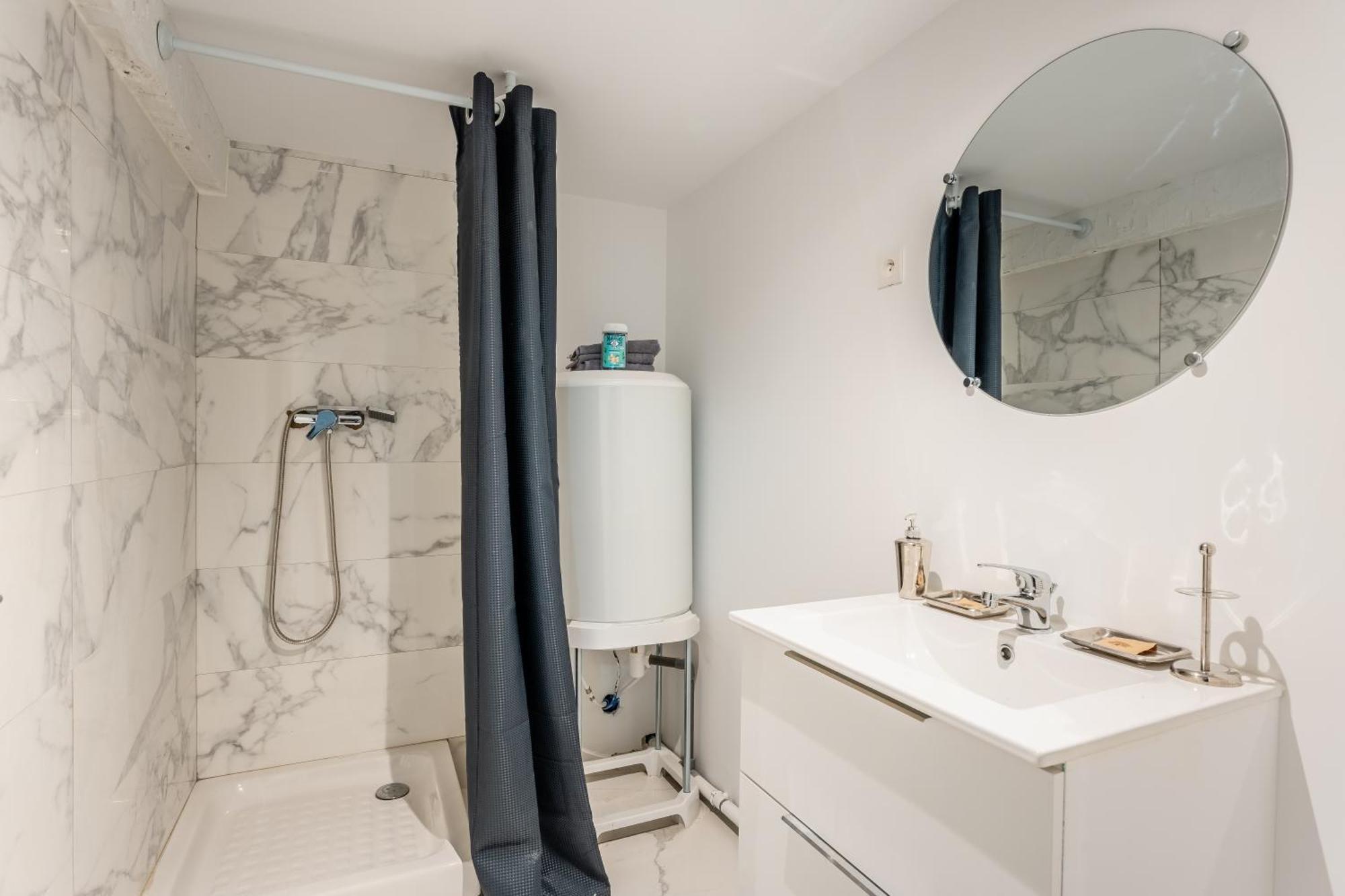 Appartement Central, 2 Chambres, Charmant. Marseilles