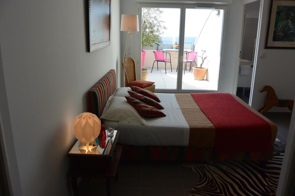 Bleu Calanques 3*