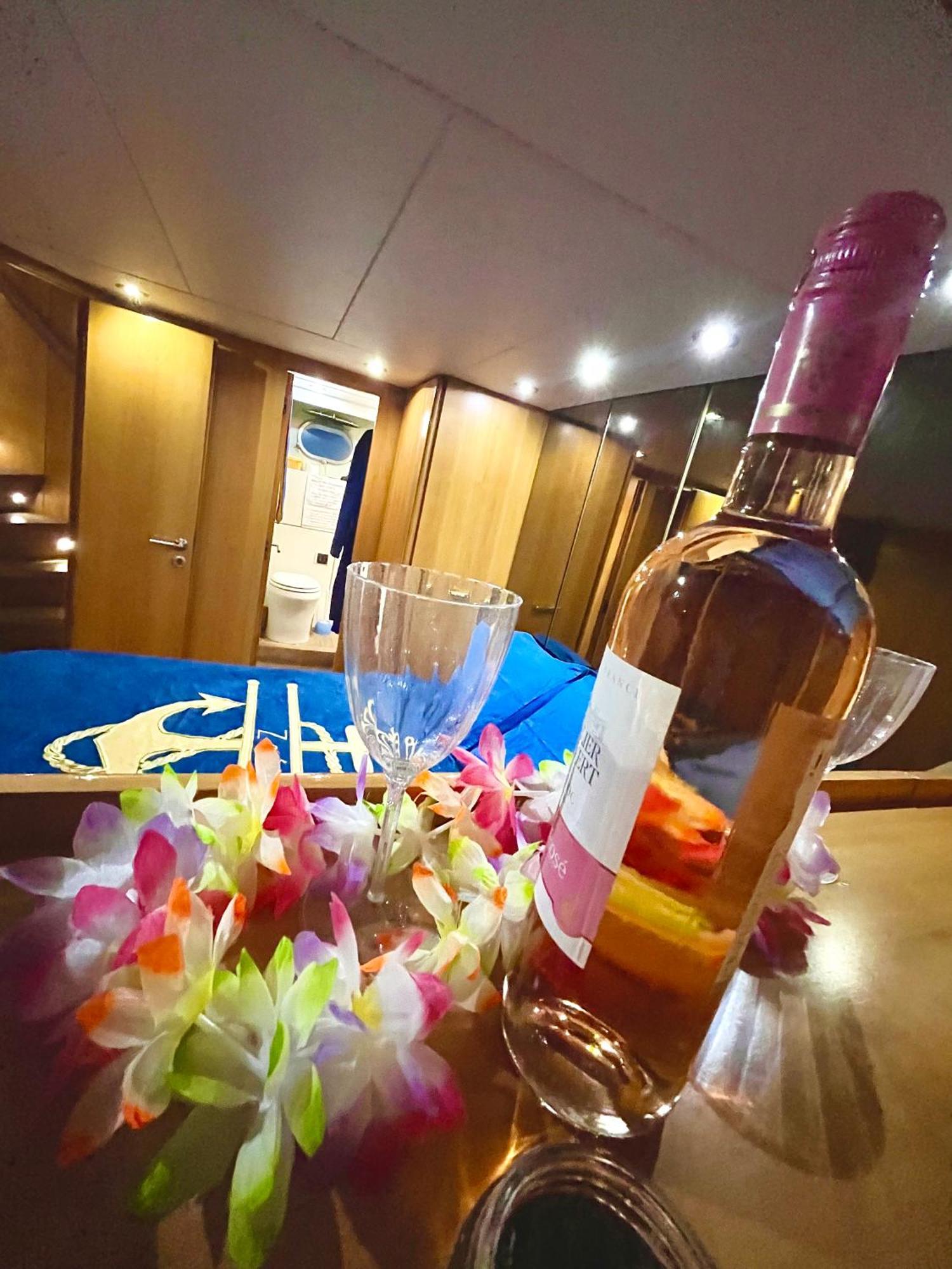Yacht *