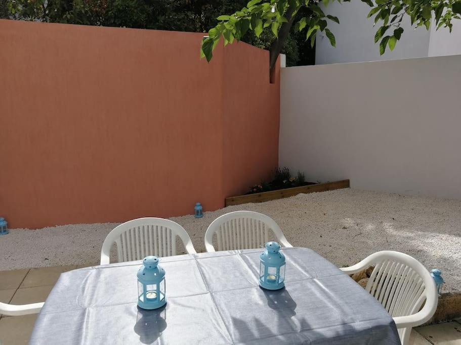 Au Calme Avec Exterieur Et Parking Gratuit Aux Portes D'aix Et Emplacement Ideal Biệt thự
