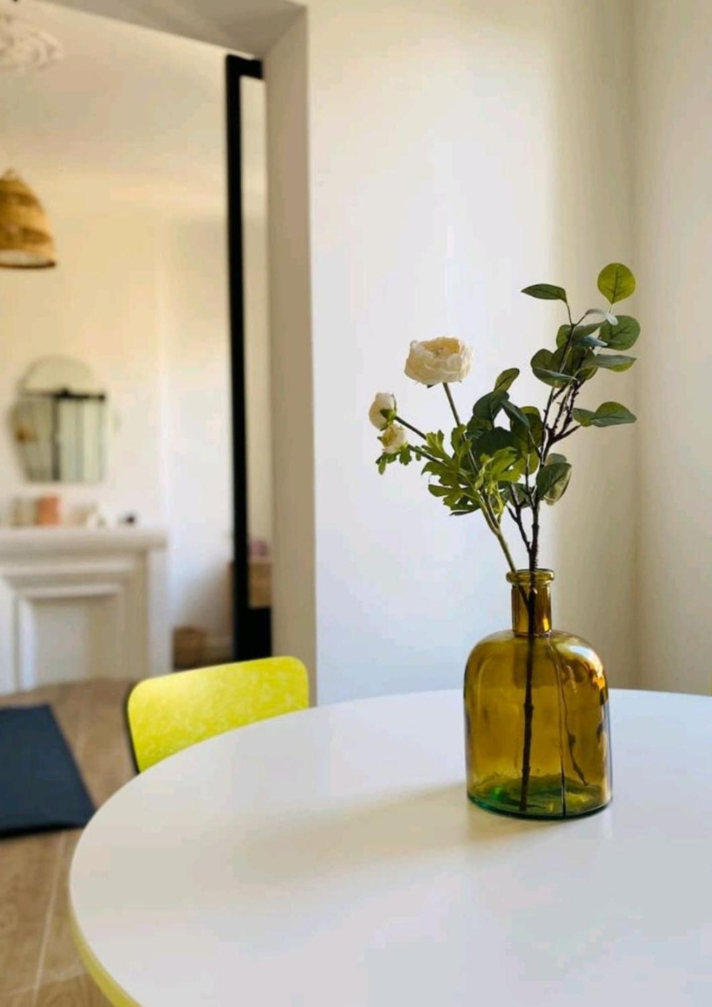 Minimalistic Style Of Baille By Weekome Apartment