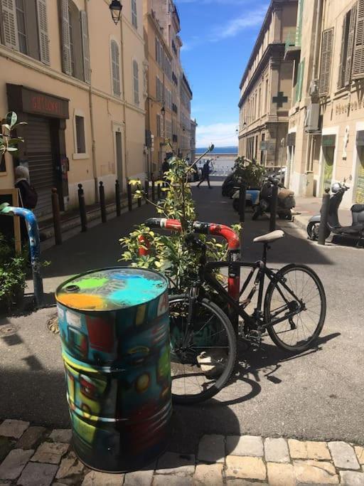 With Sunny Patio In Panier Near Old Port Apartamento Marselha