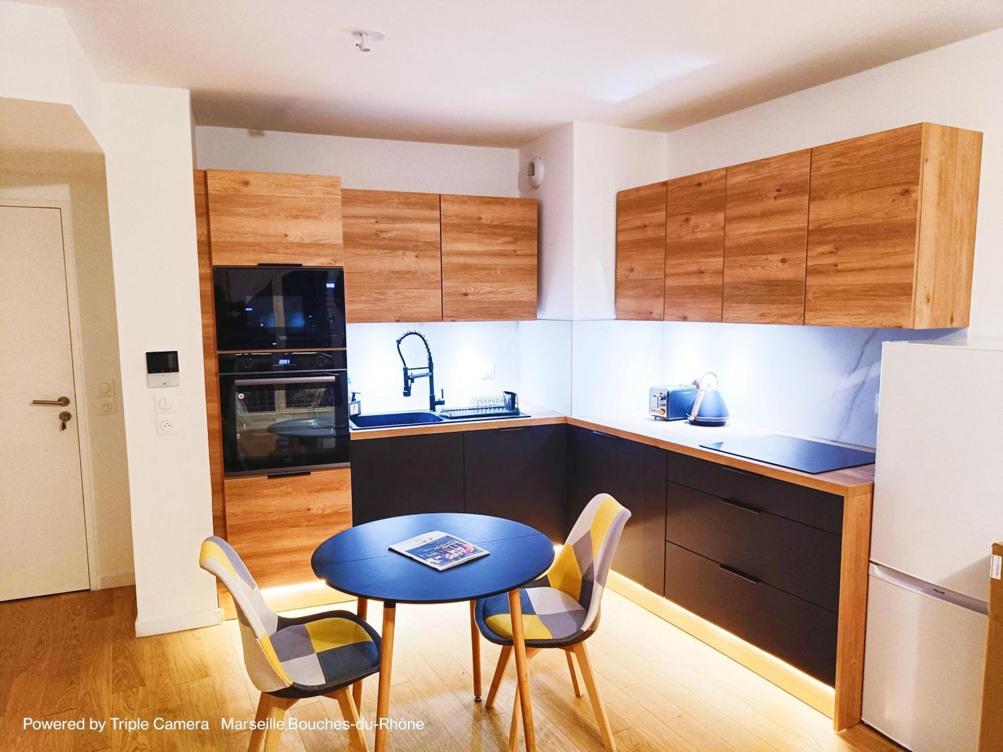 Standing Free Parking Balcony Terrasse & Clim Apartment Marseilles