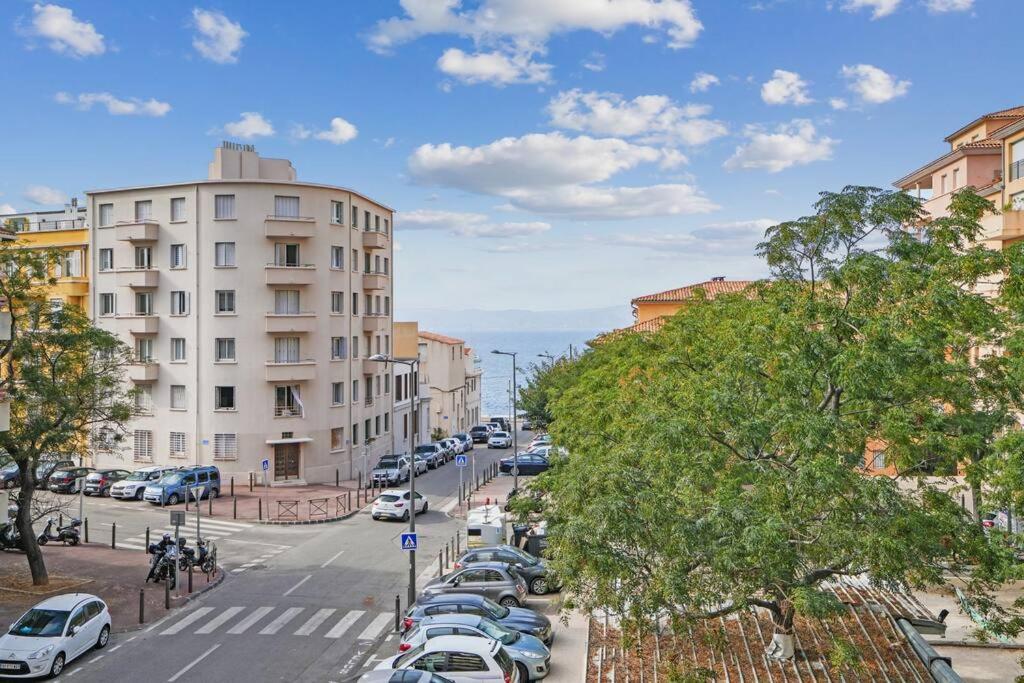 Apartment Charmant Vue Mer 7eme - Plage 200m Marseille