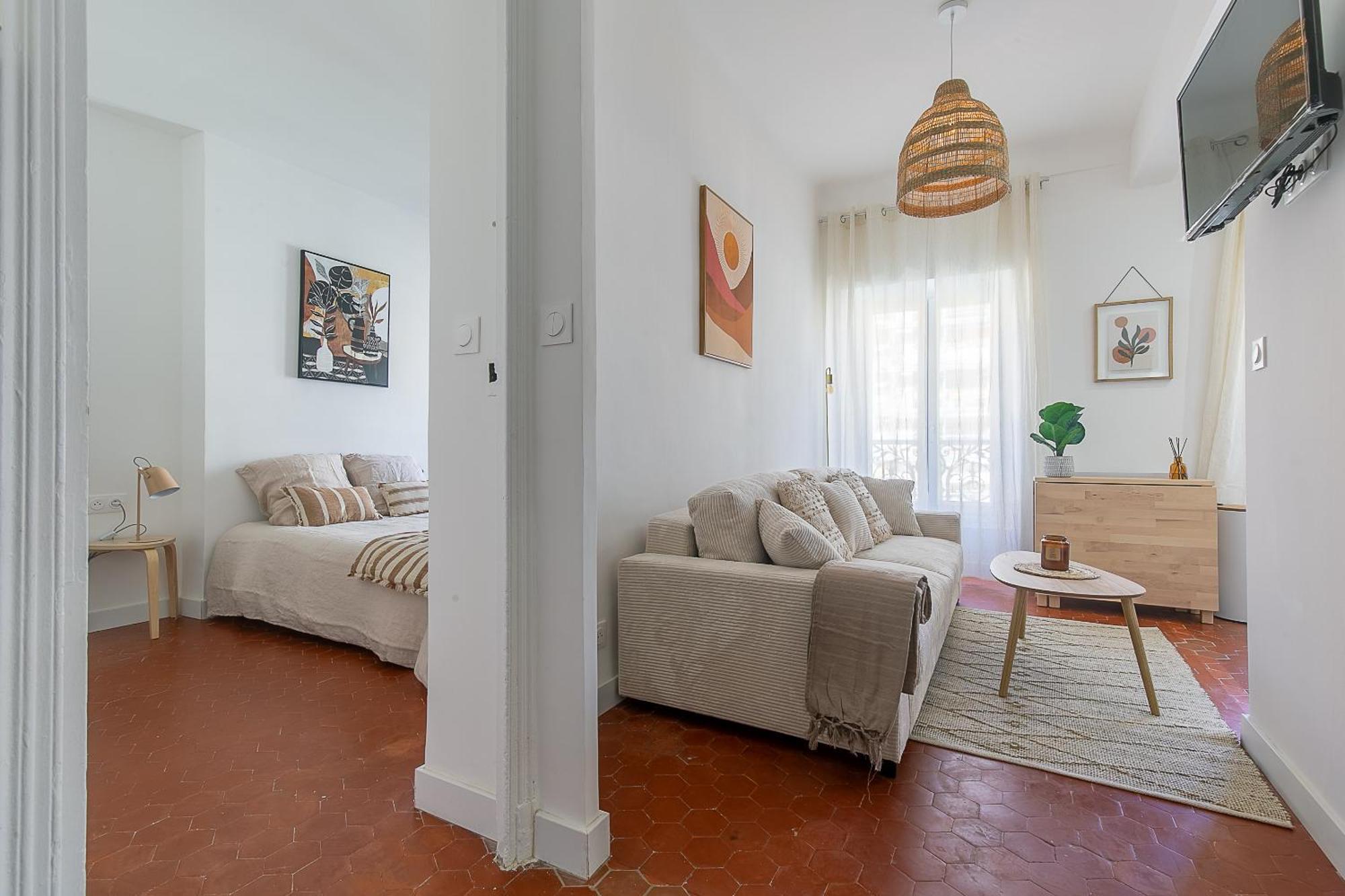 Central, Tres Calme & Lumineux Appartement