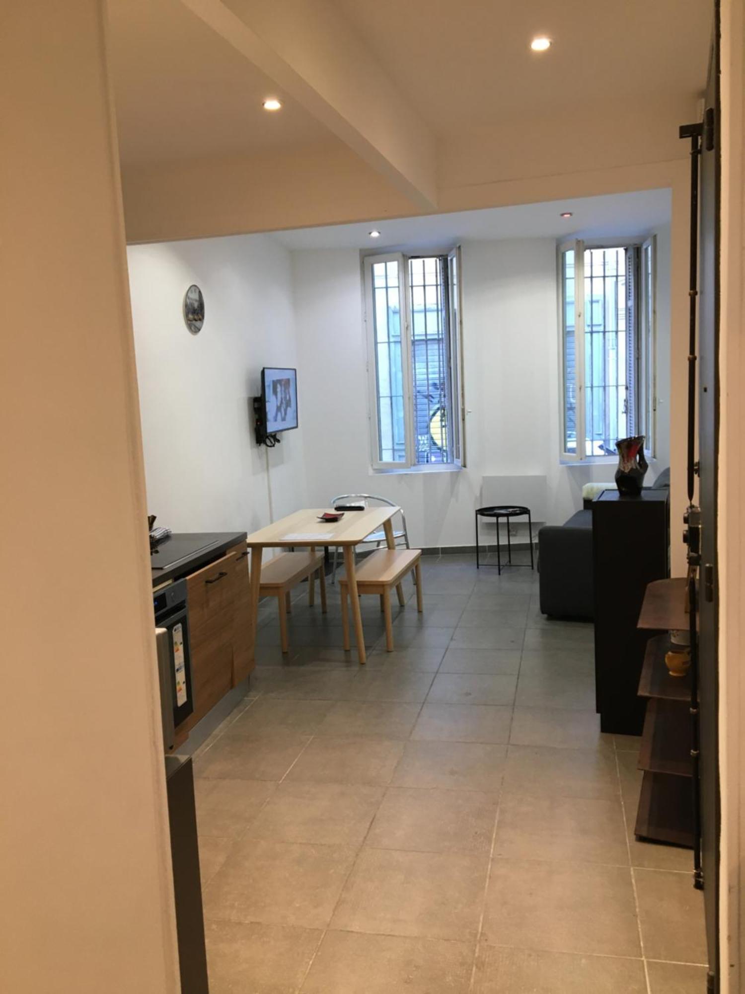 Flc-panier- Old Port 500m - T3- 2 Bedrooms -maxi 6 Guests Apartment Marseilles