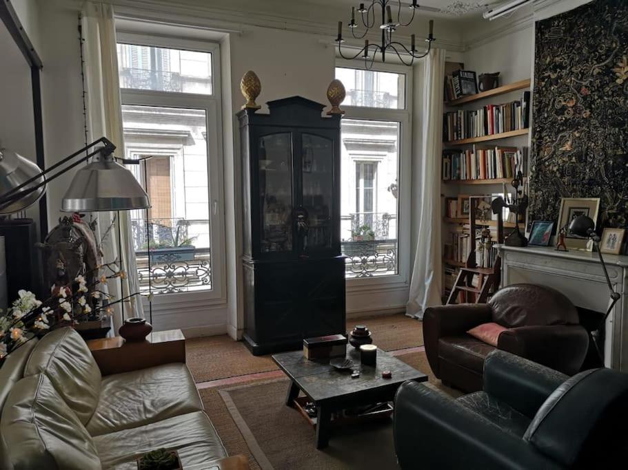 L'insolite Quartier Des Antiquaires Apartment